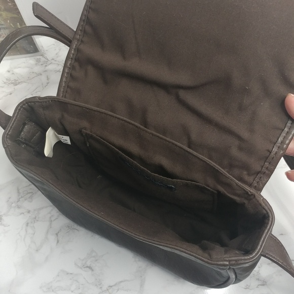 American Eagle Outfitters | Small Woven Crossbody - Picture 5 of 7